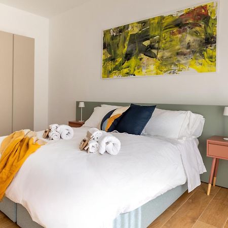 New Elegant 2 Bedroom Apt. Near Parco 2 Giugno 바리 외부 사진